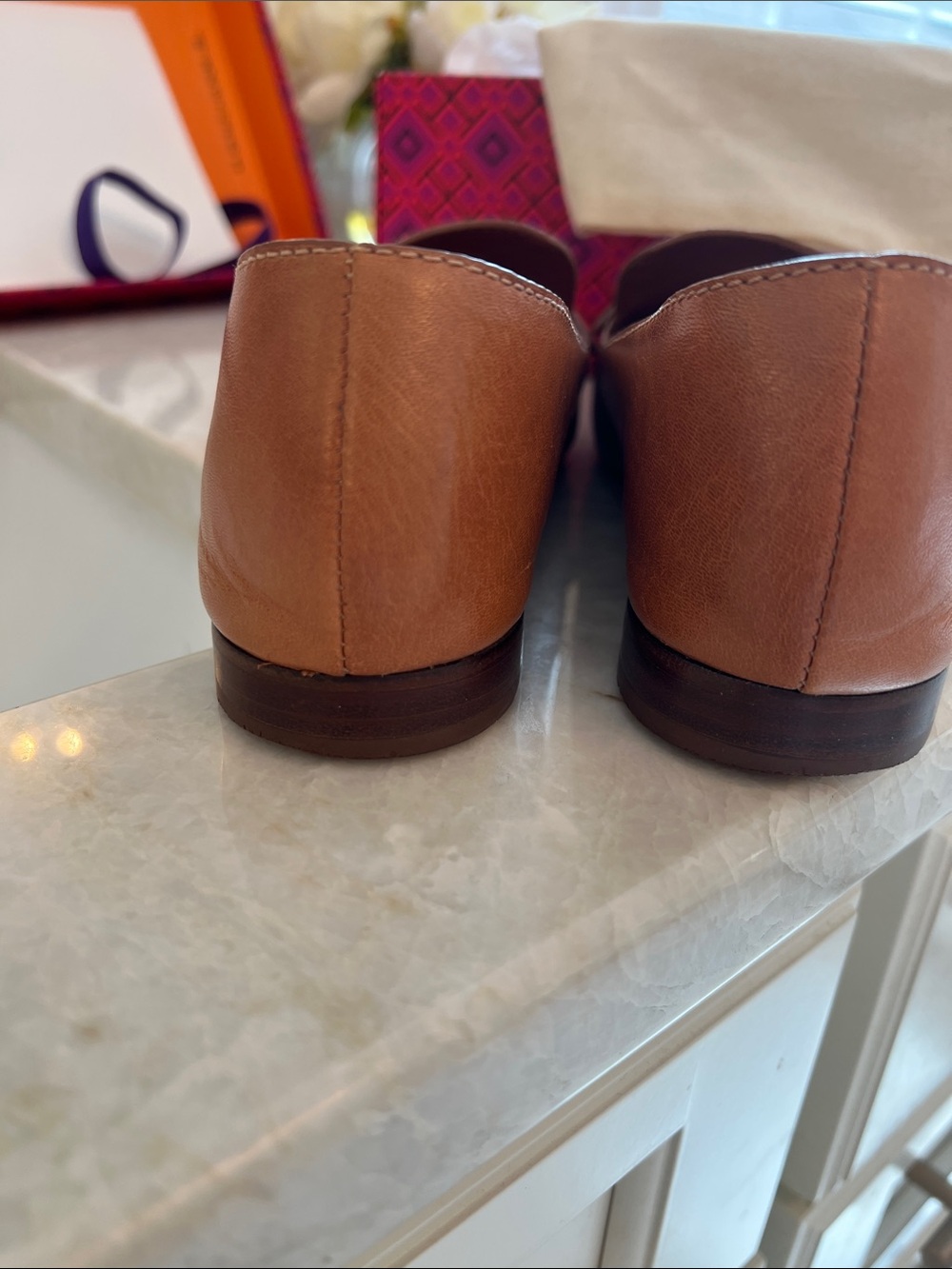 Tory Burch Tan Leather metal Miller Loafers with Gold Logo Medallion - Picture 6 of 9